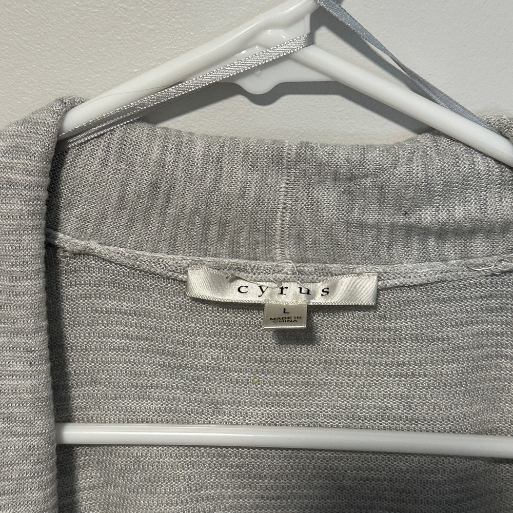 🌞Cozy Cardigan - Picture 2 of 2